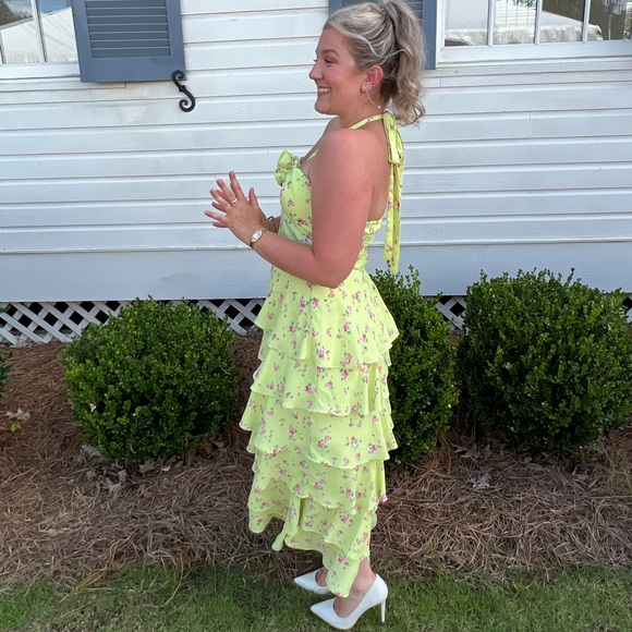 ASTR green floral halter dress - Picture 2 of 4